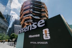 海信×FIFA×阿迪联合快闪活动空降纽约,掀起世界杯RGB足球热潮