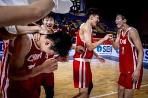 媒体人:这批中国U18男篮确实展现出了非常不错的气质和技术