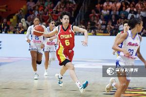 媒体人:说一句“杨舒予是本场持球大核”该不会被喷成饭圈吧?