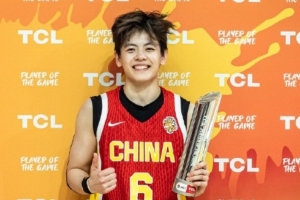 新生代女篮外线核心!杨舒予晒照:感谢经历 继续努力
