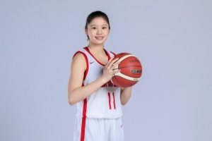 陈楠:孙晗昀和李沅珊都是优秀运动员 希望她们一步一步走得更远