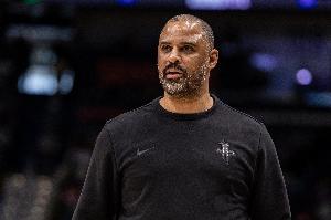 乌度卡:火箭两场合计43次失误必须改&弗拉格已经显露潜力