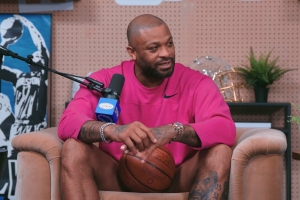 塔克:我连NBA 2K里都要自己设计球鞋 甚至会反复纠结配色细节