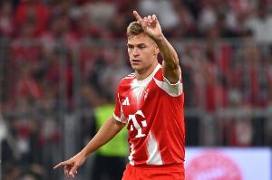 哈曼:三位主帅都让基米希踢右后卫,却有人说他是世界级中场