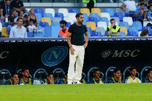 邮报:科莫在印尼富豪手下火速崛起,曼联对他们很难占到优势