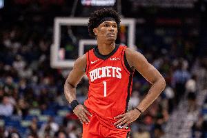 阿门制胜封盖!解说:当今NBA运动能力第一名是谁 火箭球迷大声点