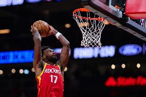 NBA官方:经联盟办公室复核 昨天打老鹰伊森领到的技术犯规被撤销