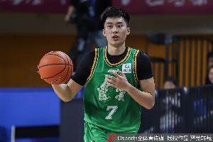 又帅又能打!段睿骐全场6中6&三分2中2 拿下15分4板1助&正负值+18